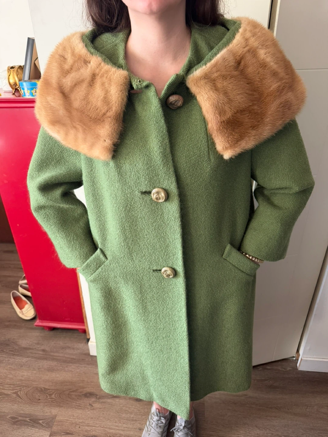 Vintage Green Wool Coat with Fur Collar