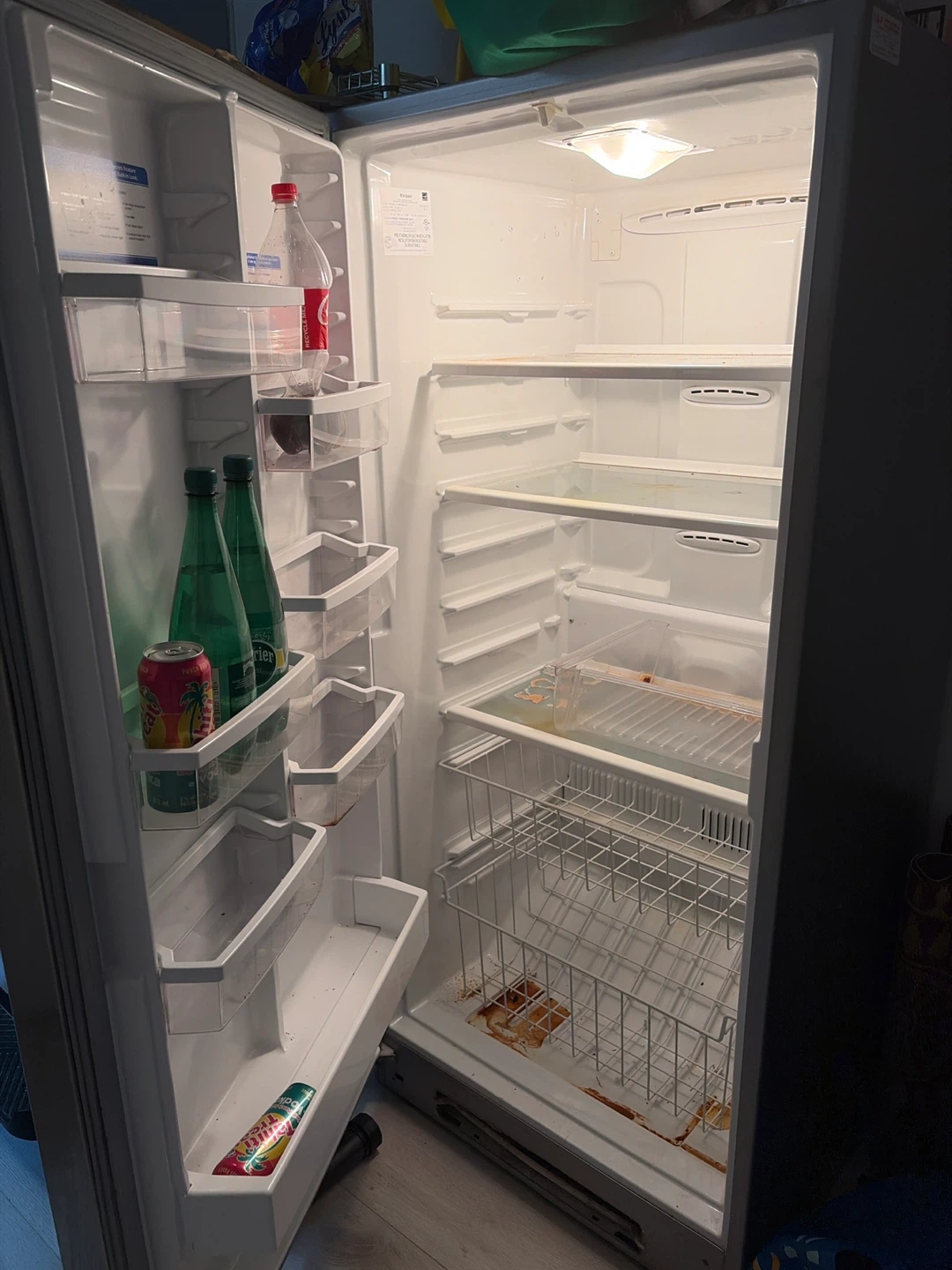 Whirlpool Upright Freezer Stainless Steel - photo 2