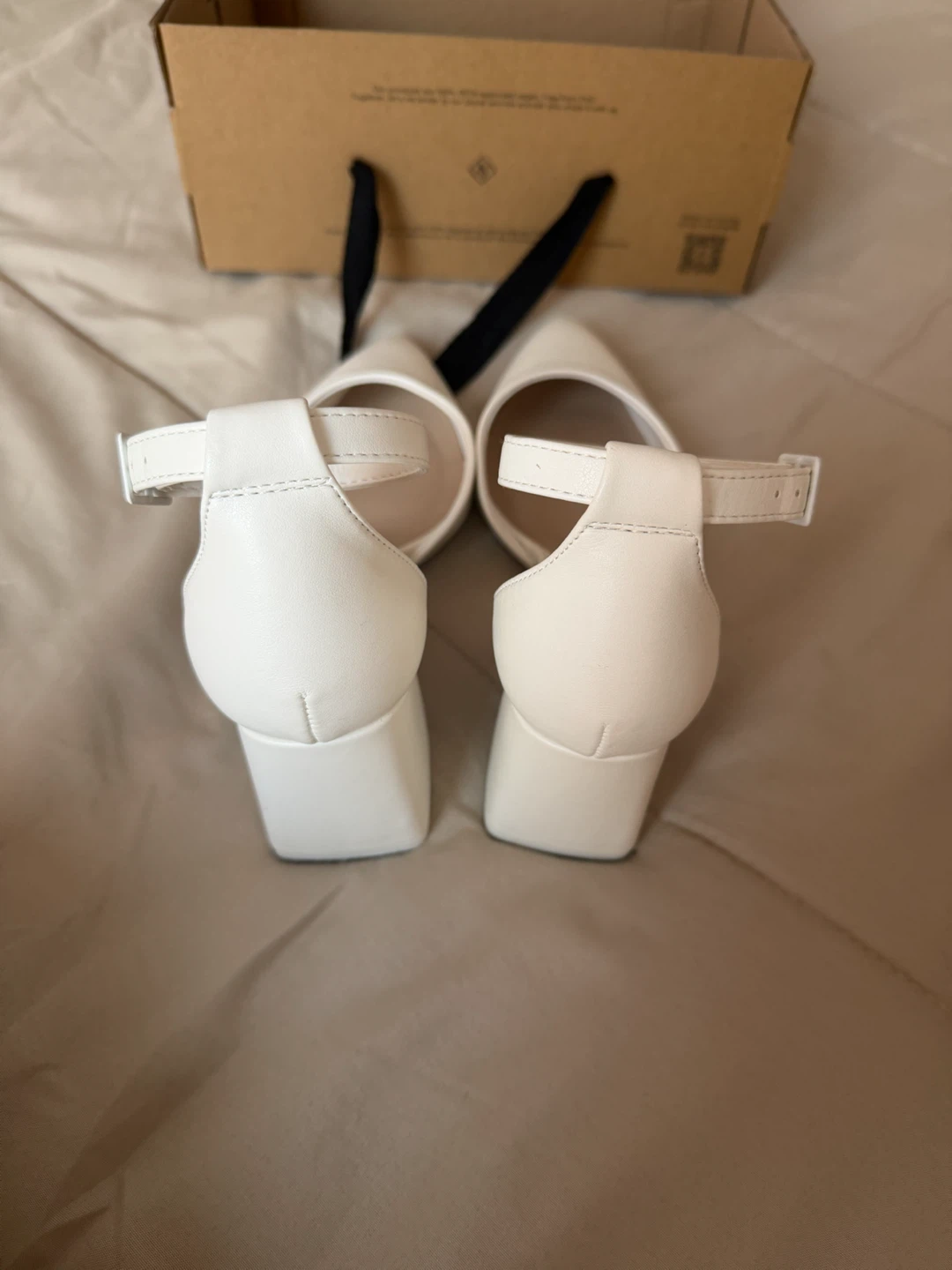 Souliers à talons Call It Spring blancs - photo 2