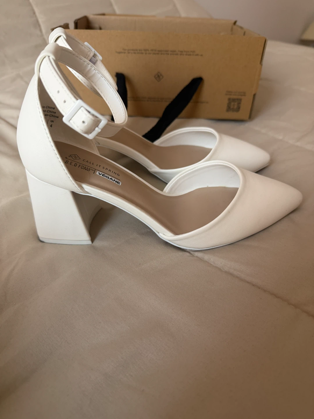 Souliers à talons Call It Spring blancs - photo 3