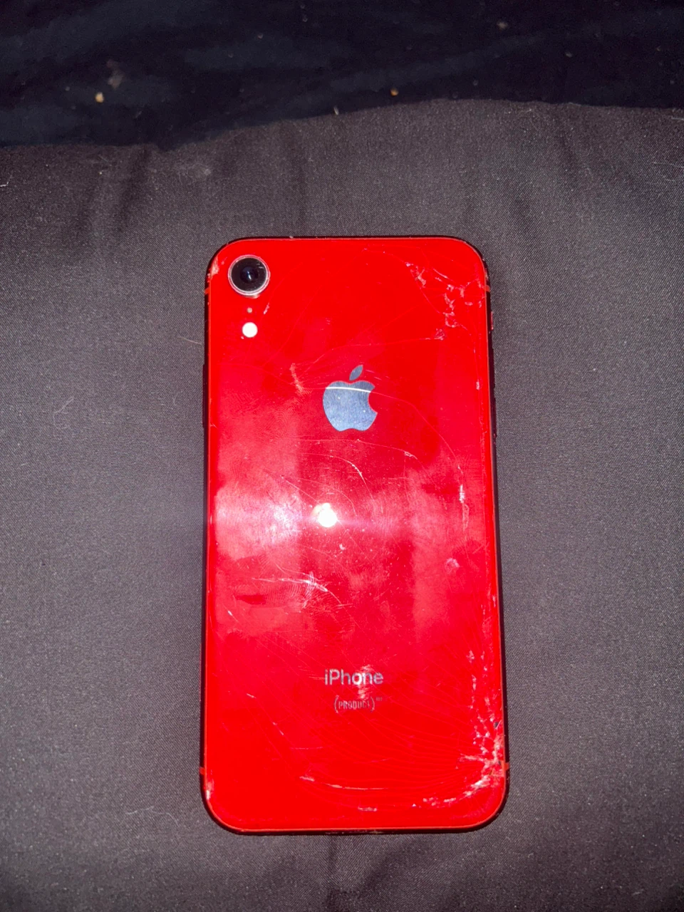 First come first serve Red IPhone XR - photo 2
