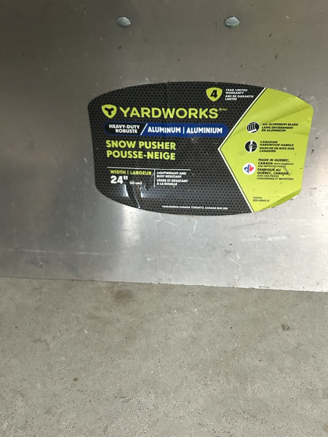Yardworks 24-inch Aluminum Snow Pusher - photo 3