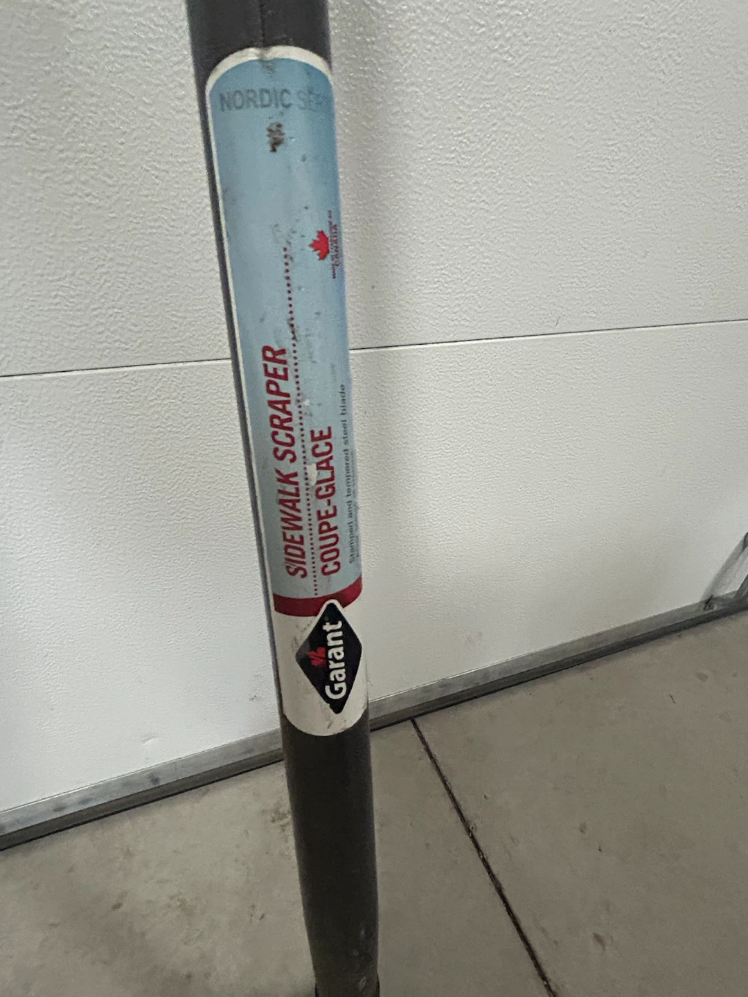 Garant Nordic Series Sidewalk Scraper - photo 2