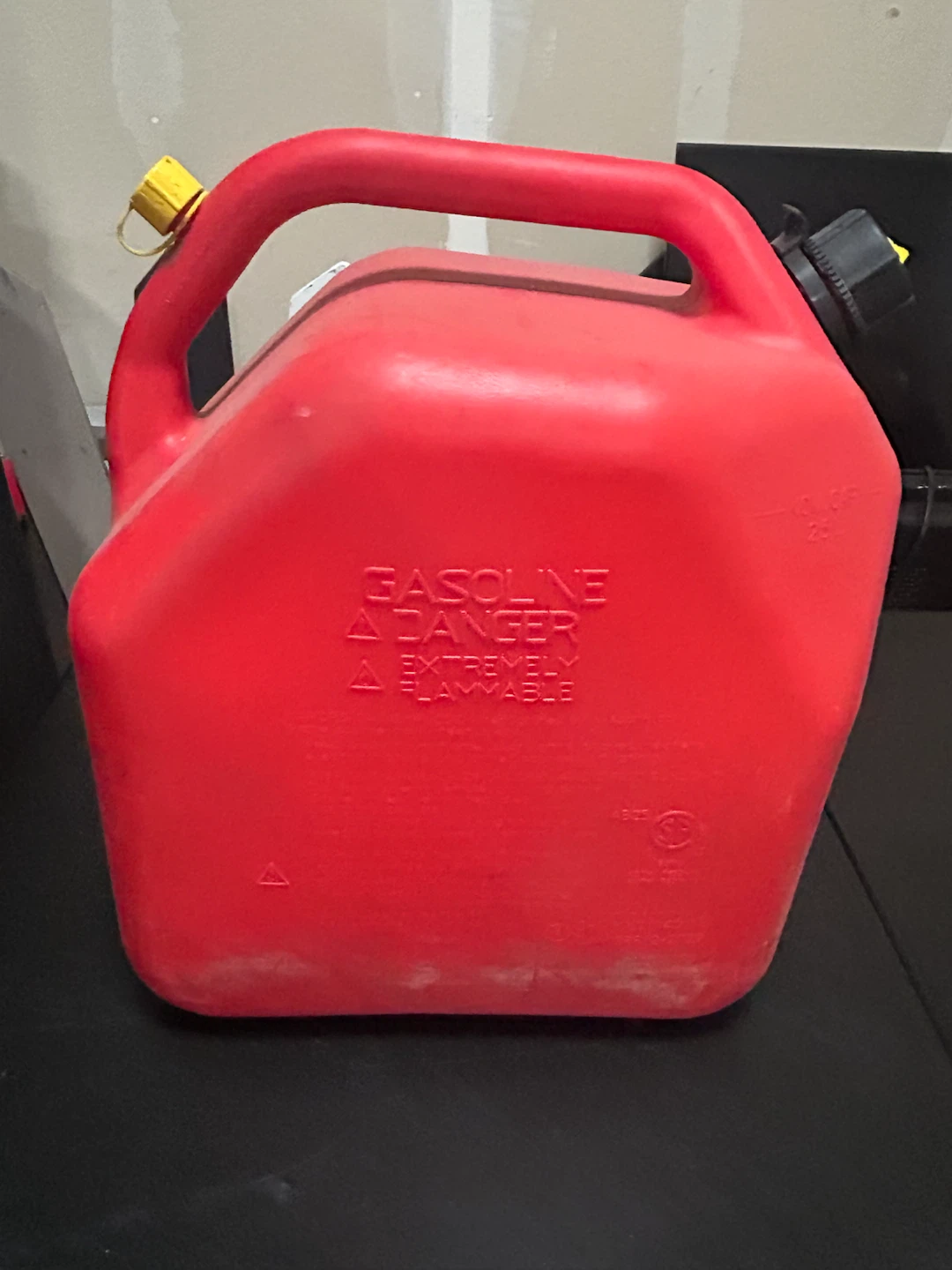 25L Gasoline Jerry Can