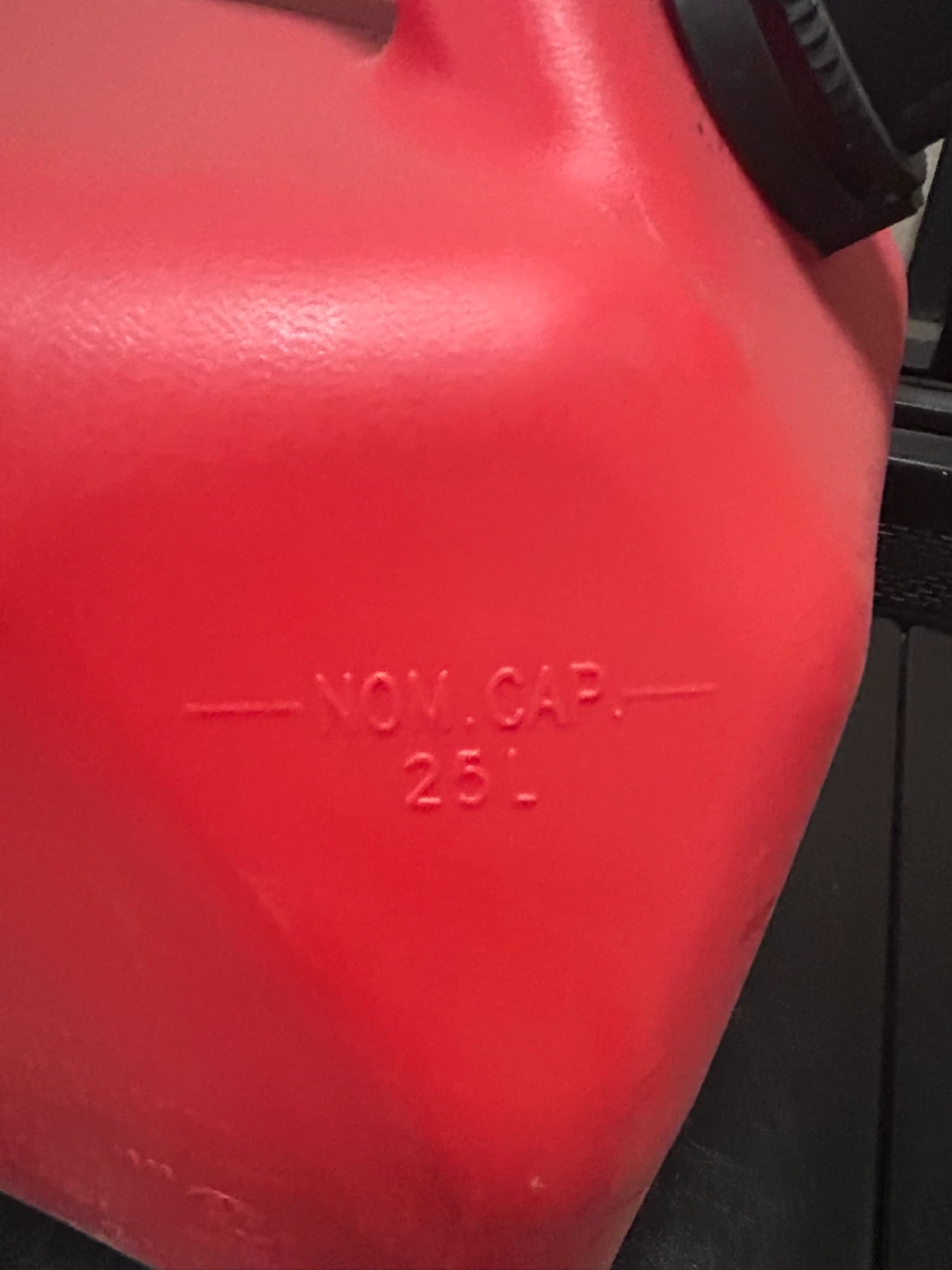 25L Gasoline Jerry Can - photo 2