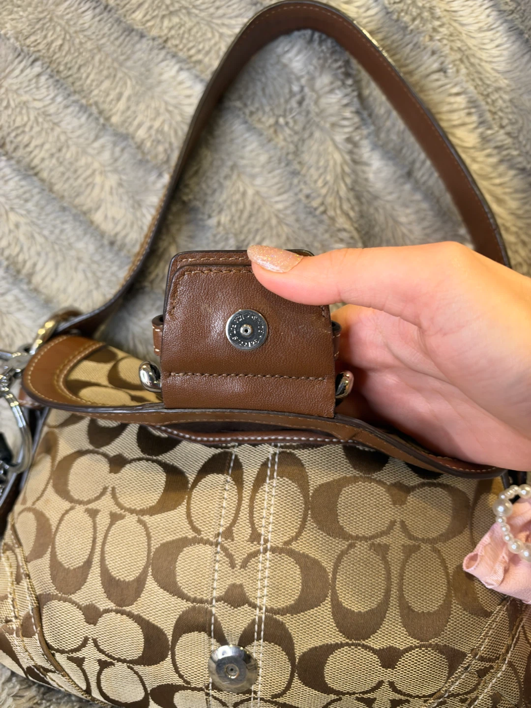 rare Coach Signature soho Shoulder Bag - photo 4