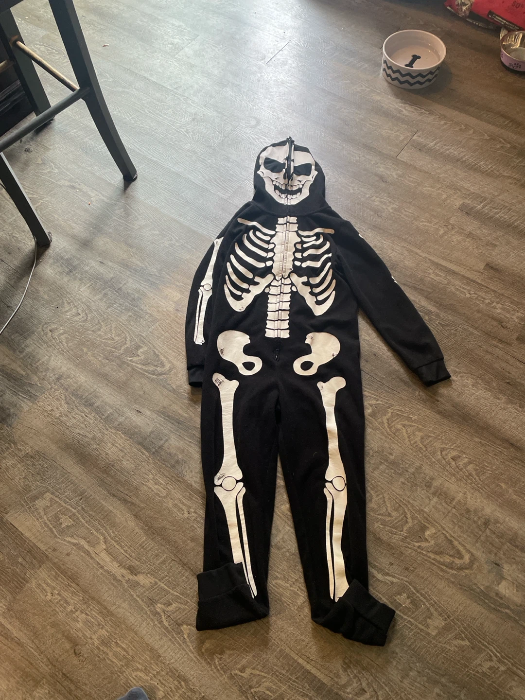 Six Halloween costumes for kids - photo 2