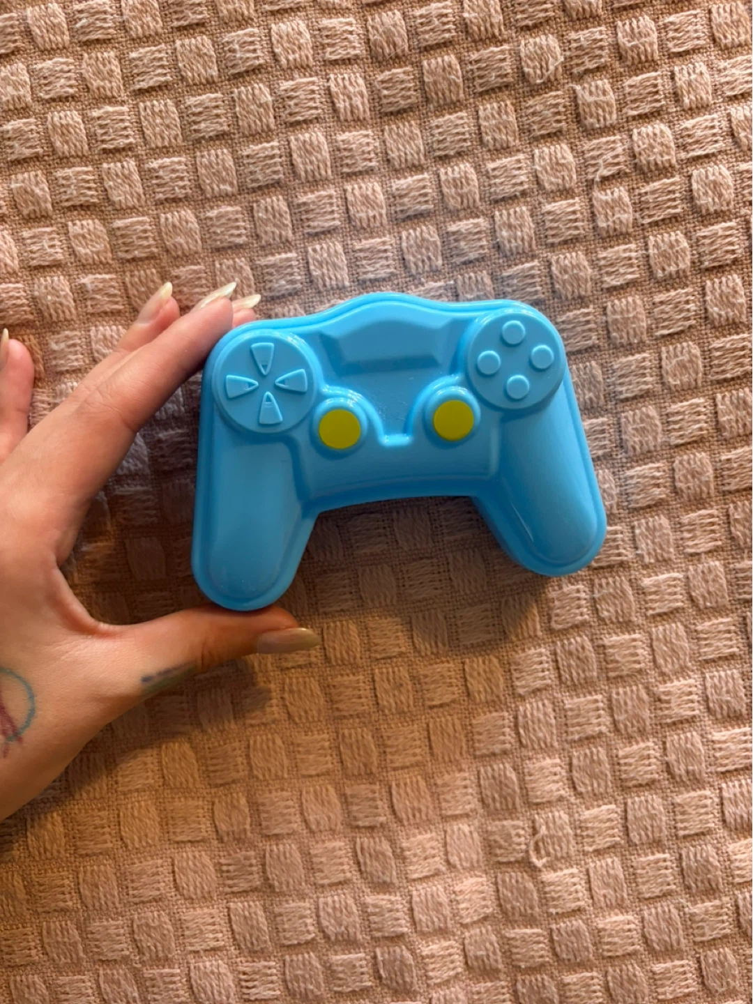 Game controller container - photo 2