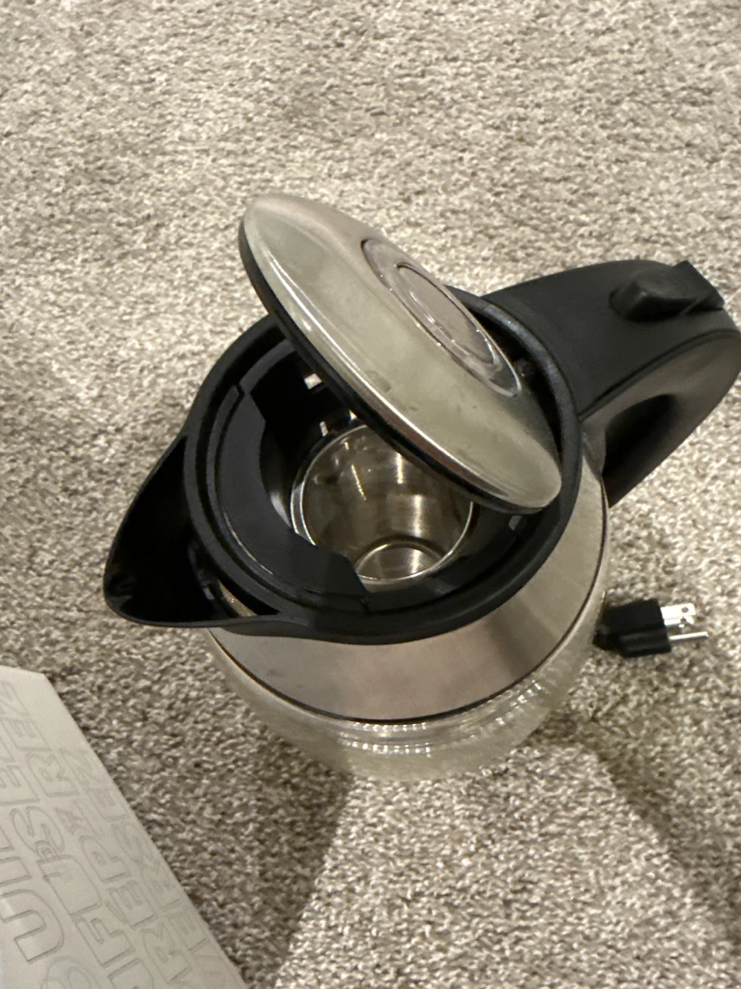 Chefman 1.8L Electric Glass Kettle - photo 4