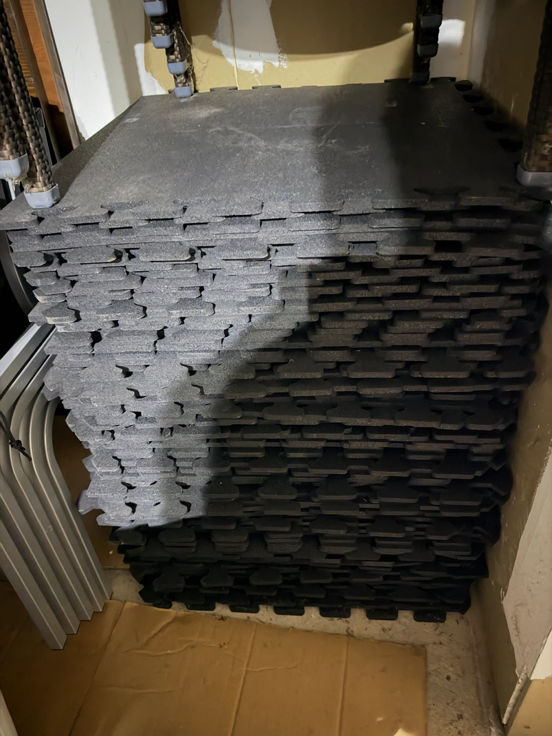 Gym rubber interlocking floor tiles - photo 2