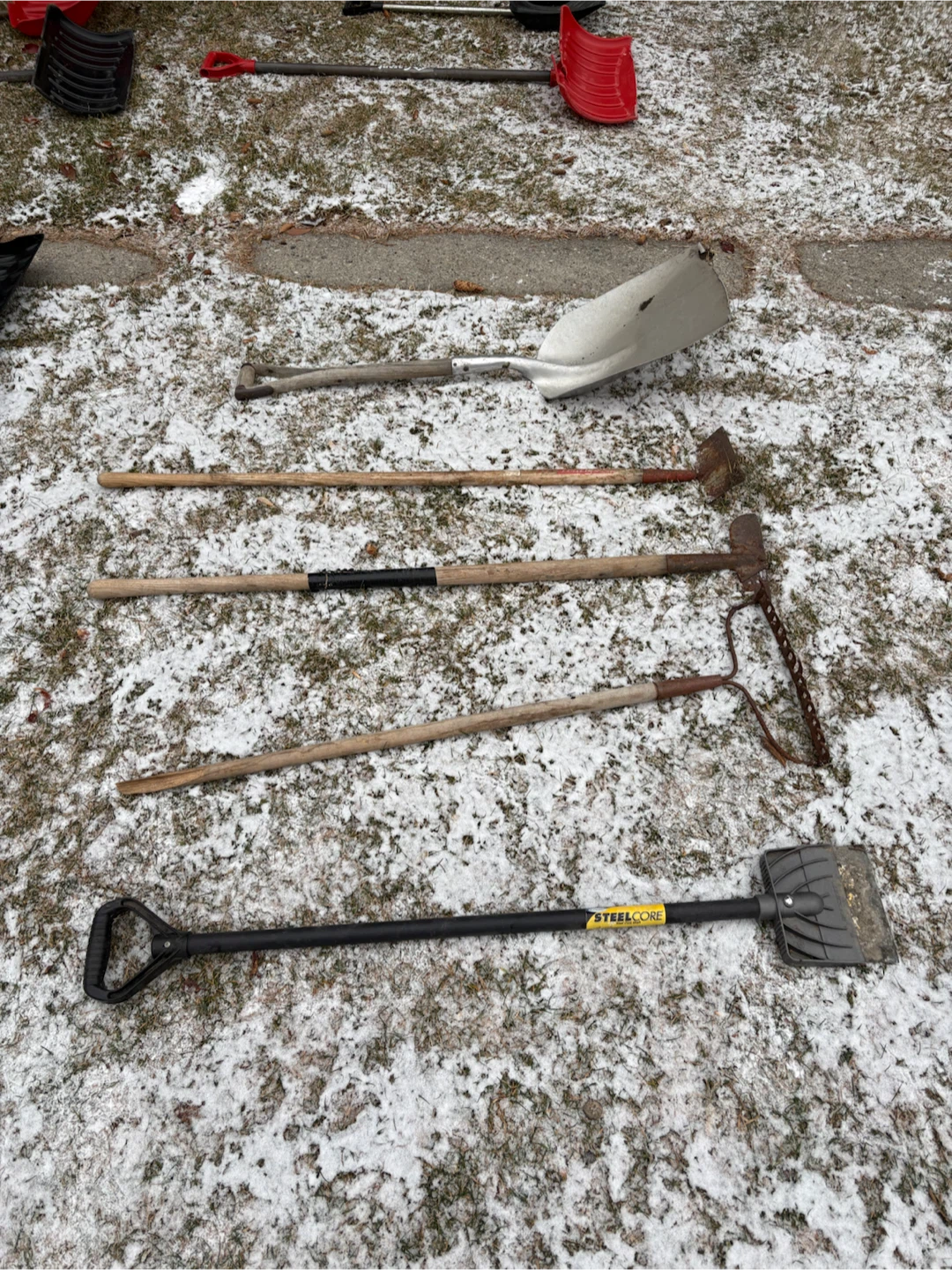 Snow Shovels and Garden Tools - photo 3