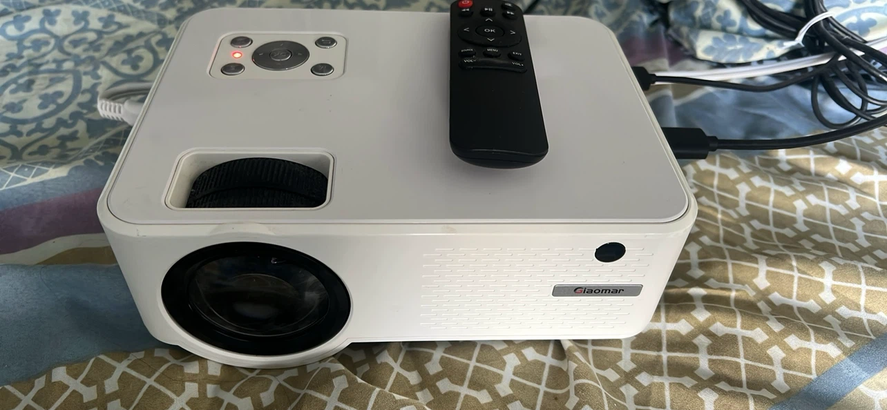 Giaomar Projector