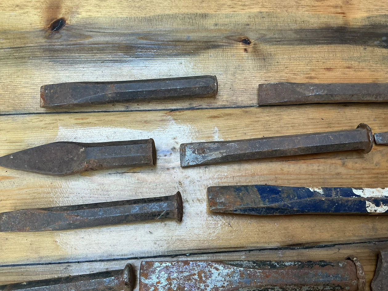 Assorted Metal Cold Chisels and Masonry Tools - photo 3