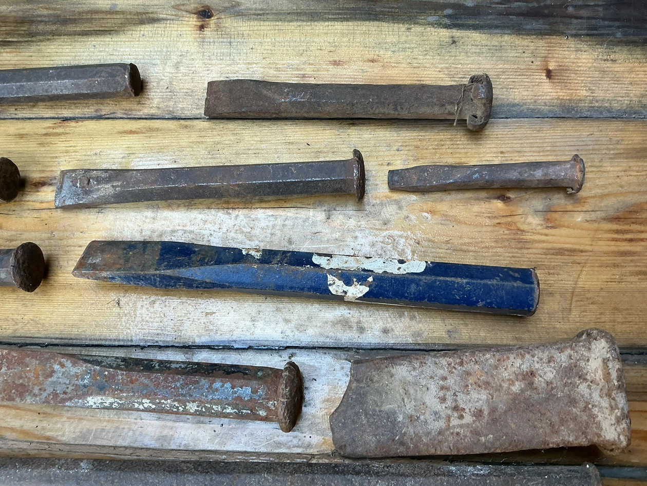 Assorted Metal Cold Chisels and Masonry Tools - photo 4
