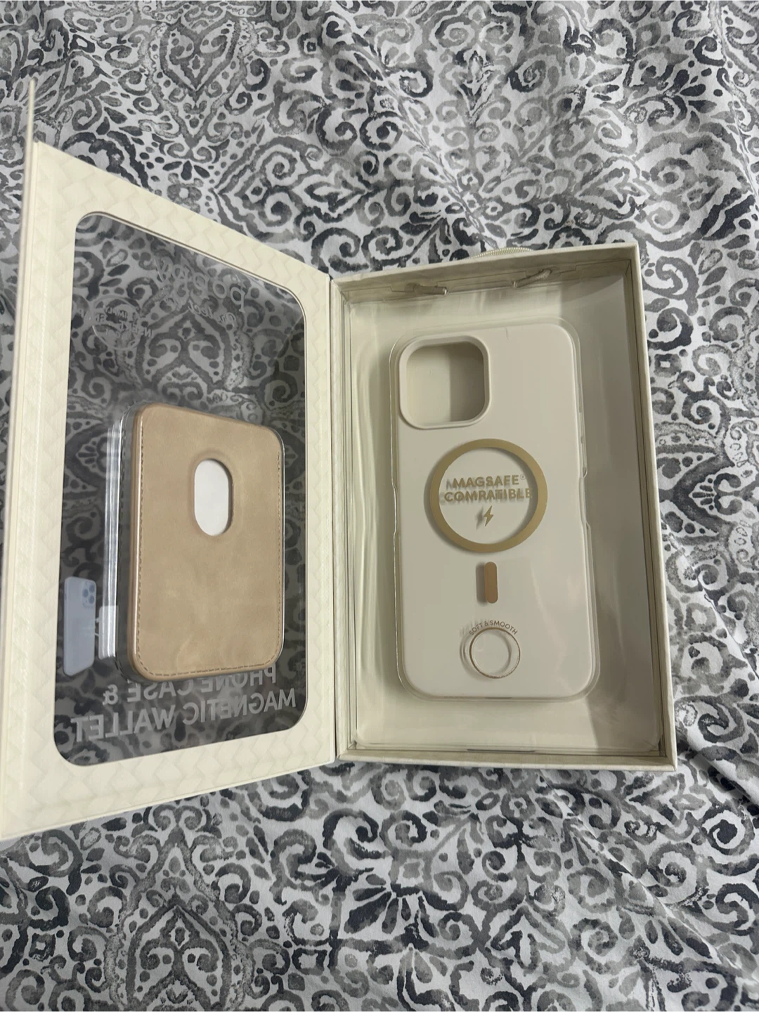 iPhone 13/12 Pro Max Case & Magnetic Wallet - photo 2