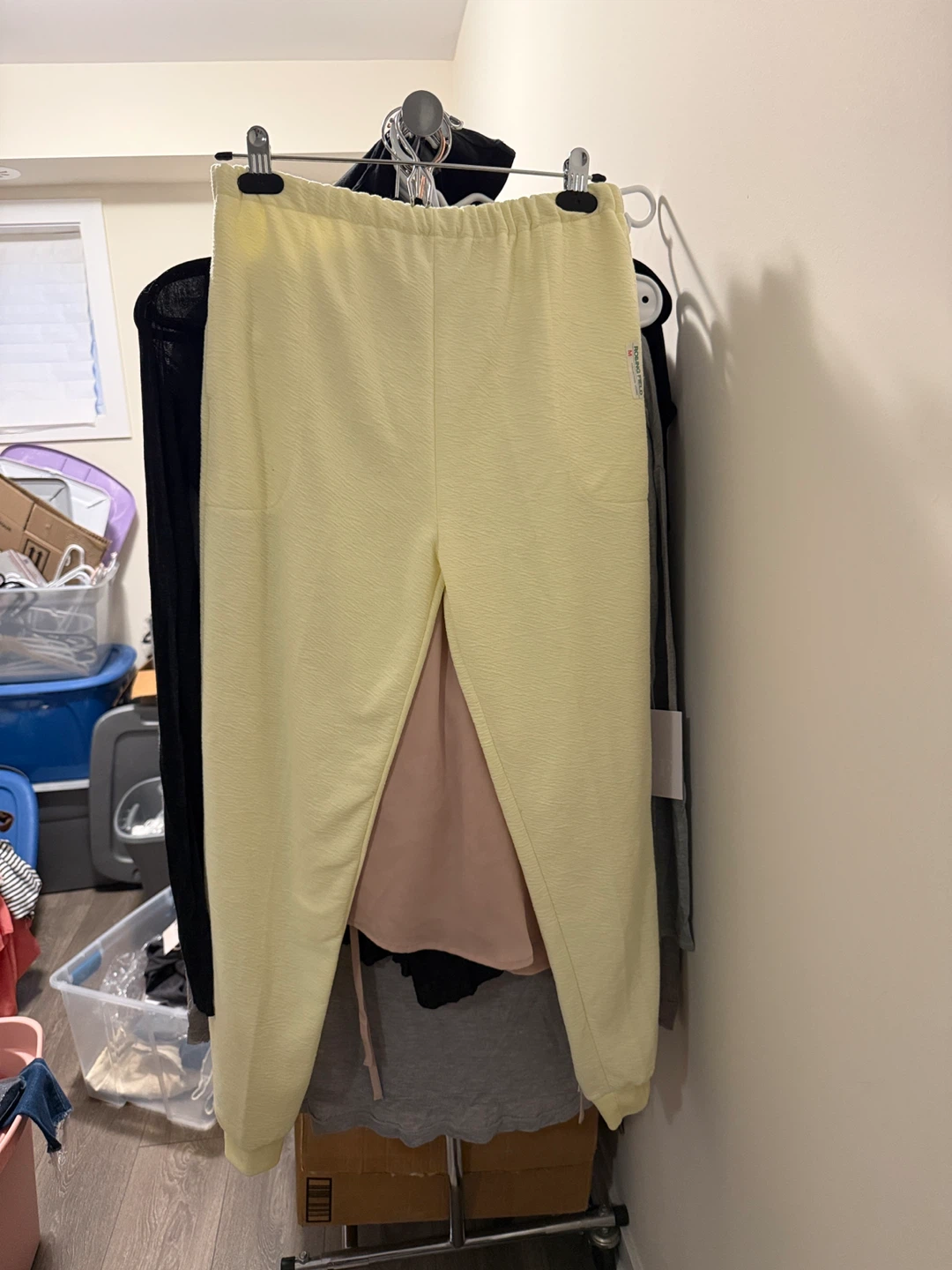 Rolling Field Collection Jogger Pants Yellow Medium Y2K 2000s