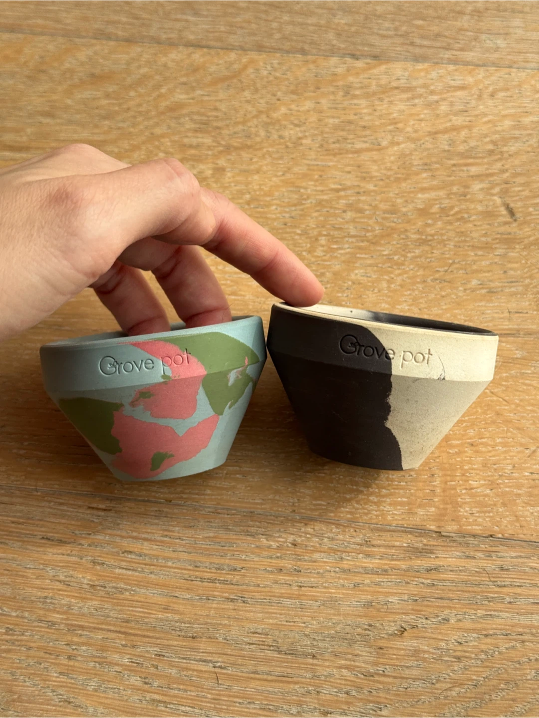 One of a kind terracotta pots (set of 2)