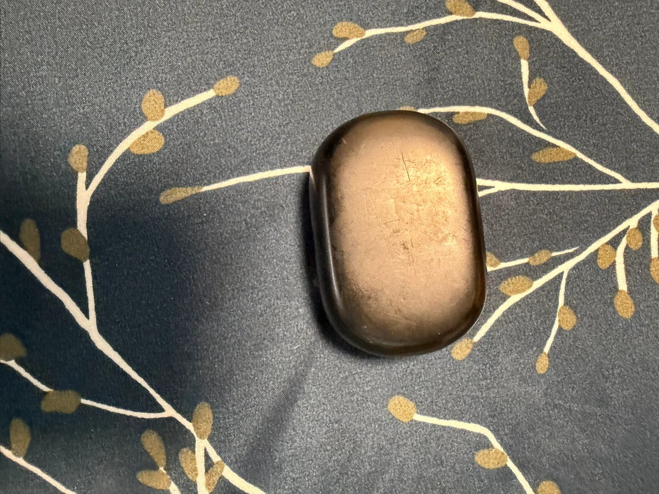 Hoco wireless earbuds with charging case - photo 2