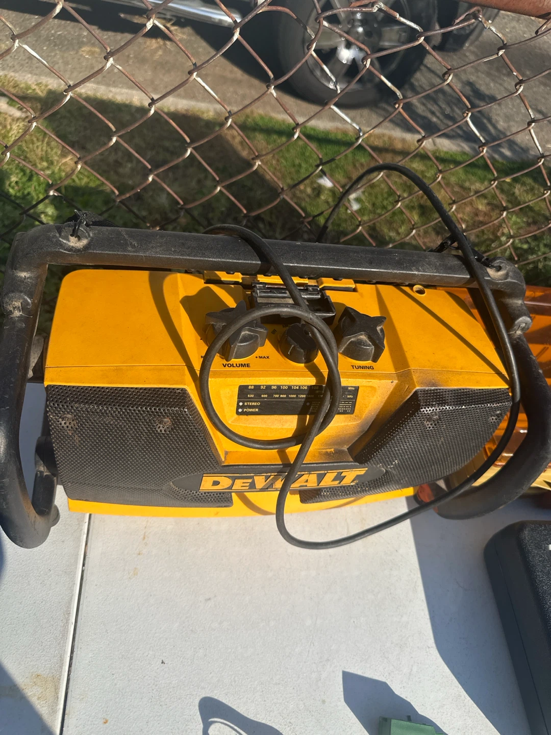 DeWalt Jobsite Radio - photo 2