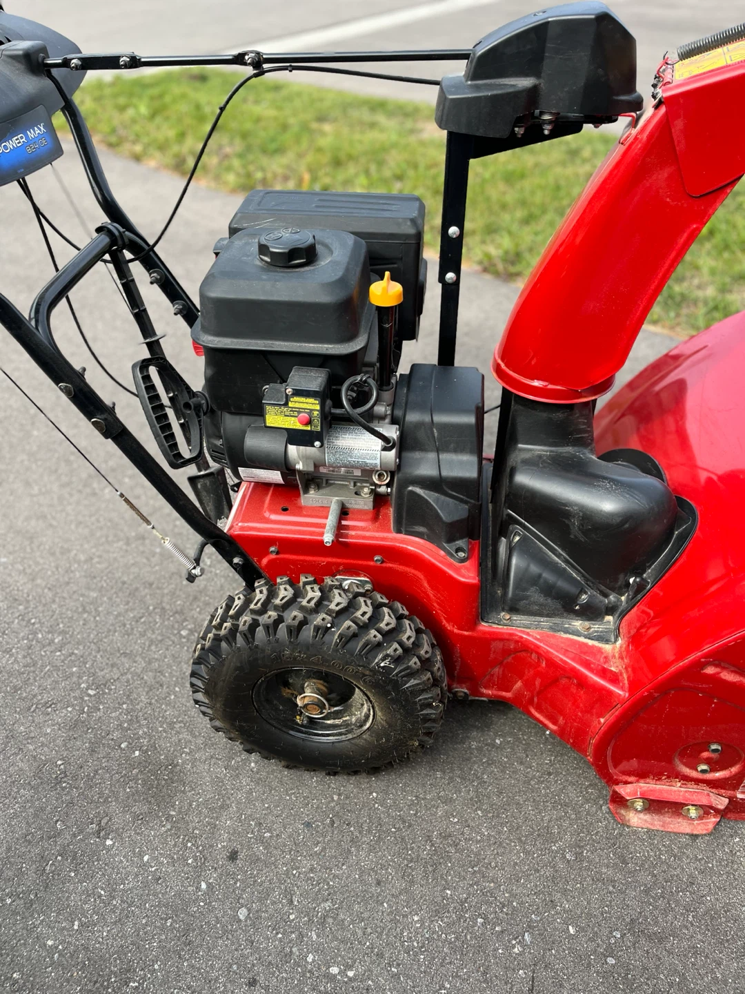 Toro Power Max 824 OE Snowblower