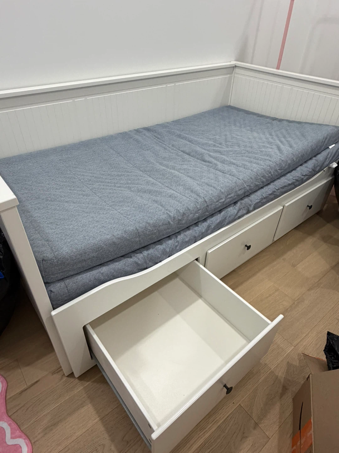 ♡ IKEA hemnes bed, great condition + mattresses ♡ - photo 5