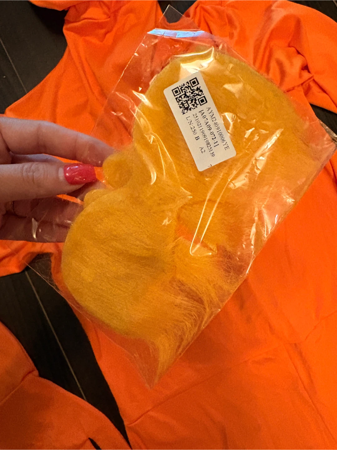 Brand new Lorax Costume - Size M - photo 3