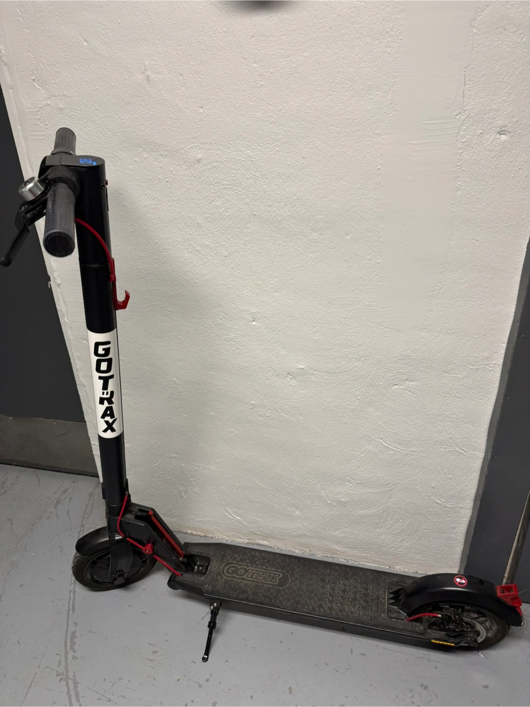 Gotrax Electric Scooter - photo 2