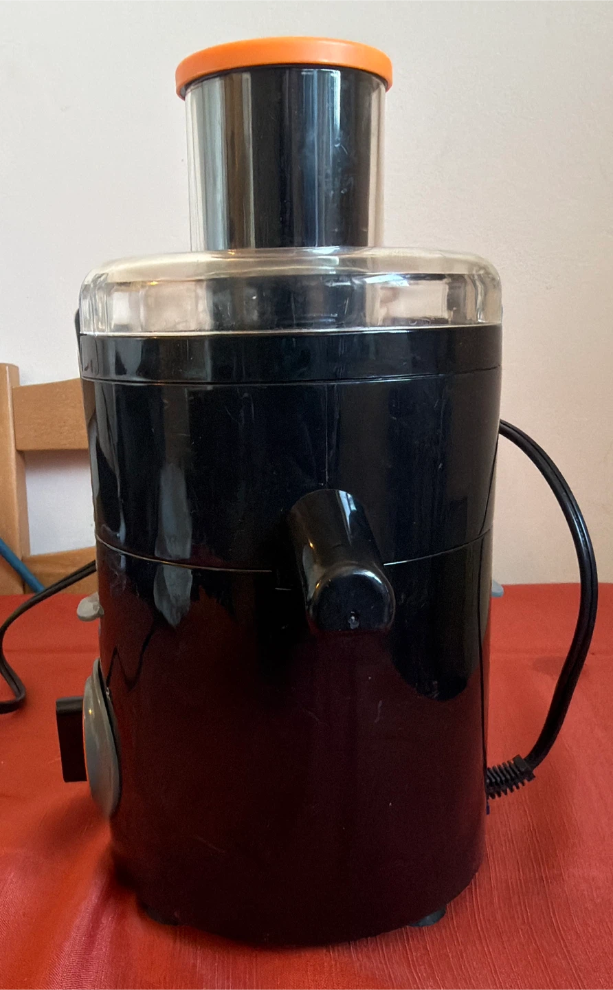 Electric Juicer / Juice Extractor – 2 Speed w/ Pulp Container - photo 4
