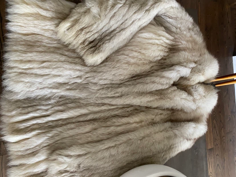Genuine  FOX Fur Coat size large to xlarge - photo 5