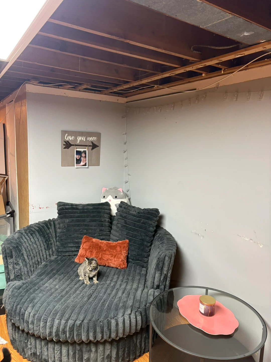 Dark grey corduroy cuddle chair - photo 2