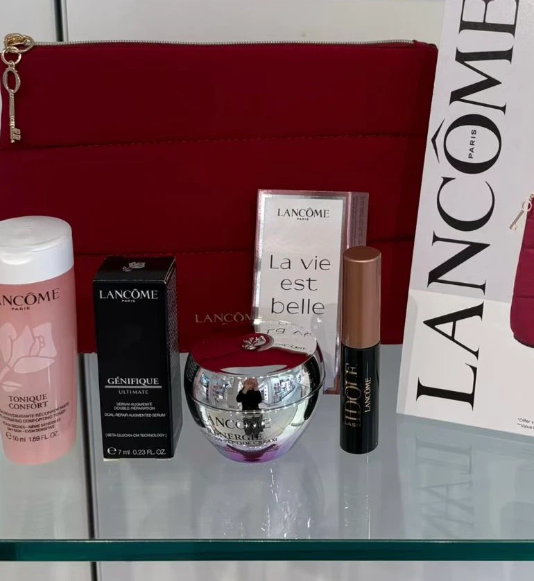 Lancôme Skincare and Makeup Gift Set