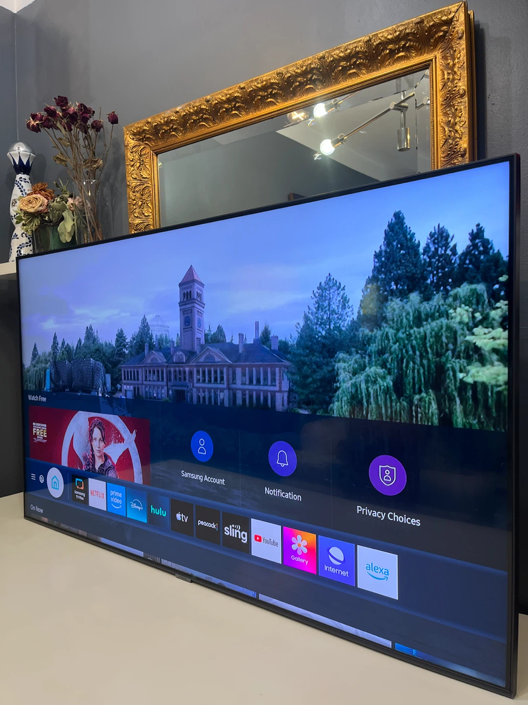 Samsung 55-inch Q60 Series TV - photo 2