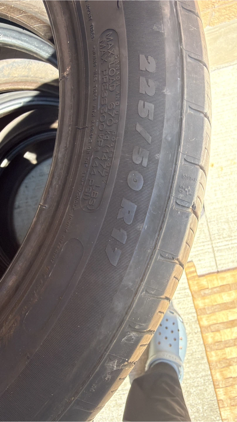 Set of 4 Used Tires 225/50R17 Michelin tires - photo 2