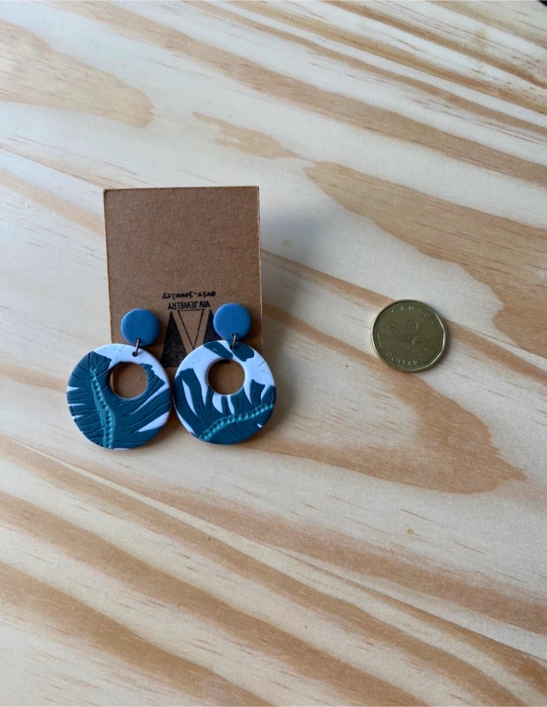 Tropical blue and white earrings - photo 2