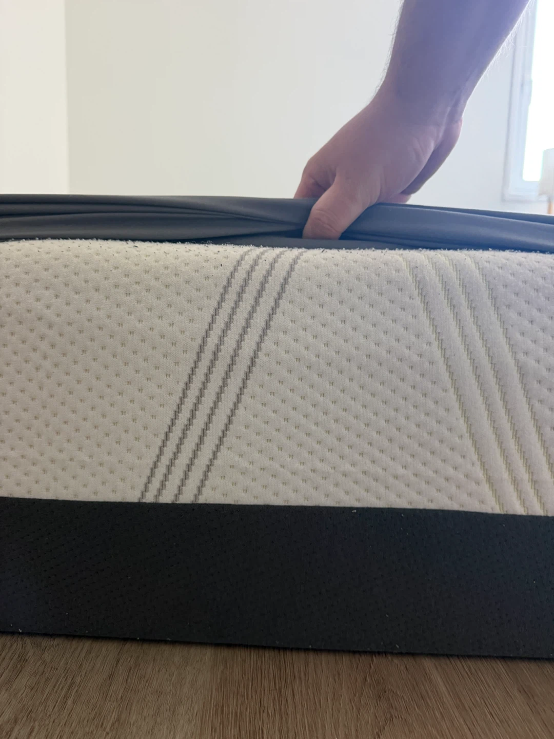 Queen size mattress - photo 2