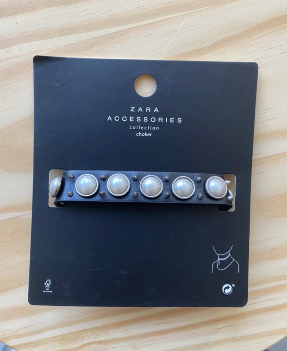 Zara Accessories faux pearl choker