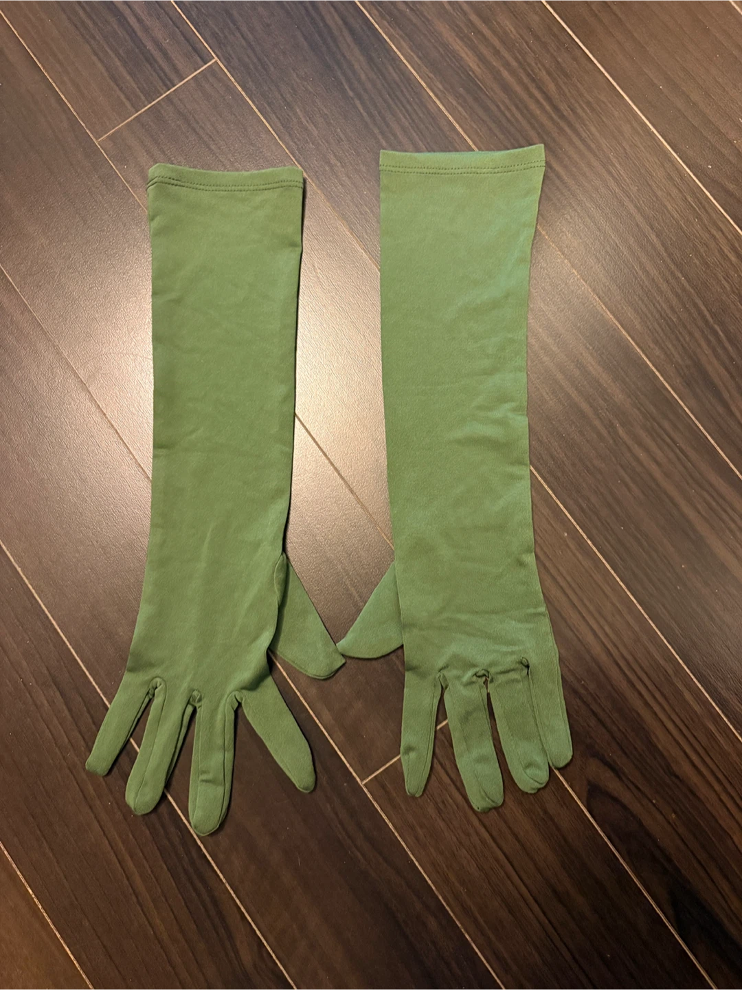 New- Green long opera gloves