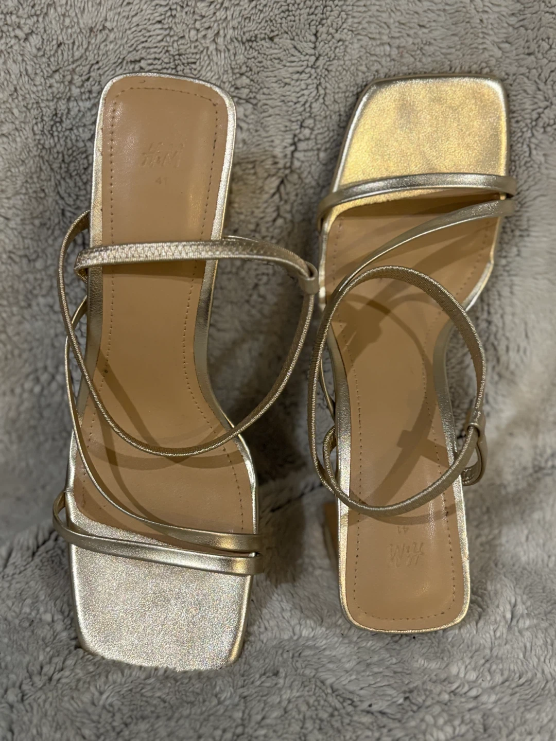 H&M Gold Strappy Block Heel Sandals - photo 3