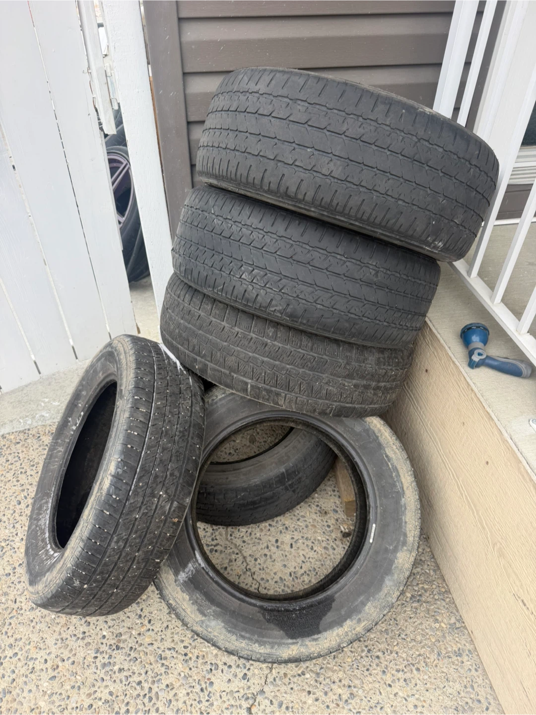 6x Tires- 215/65/R17 Bridgestone & More READ DESCRIPTION - photo 2