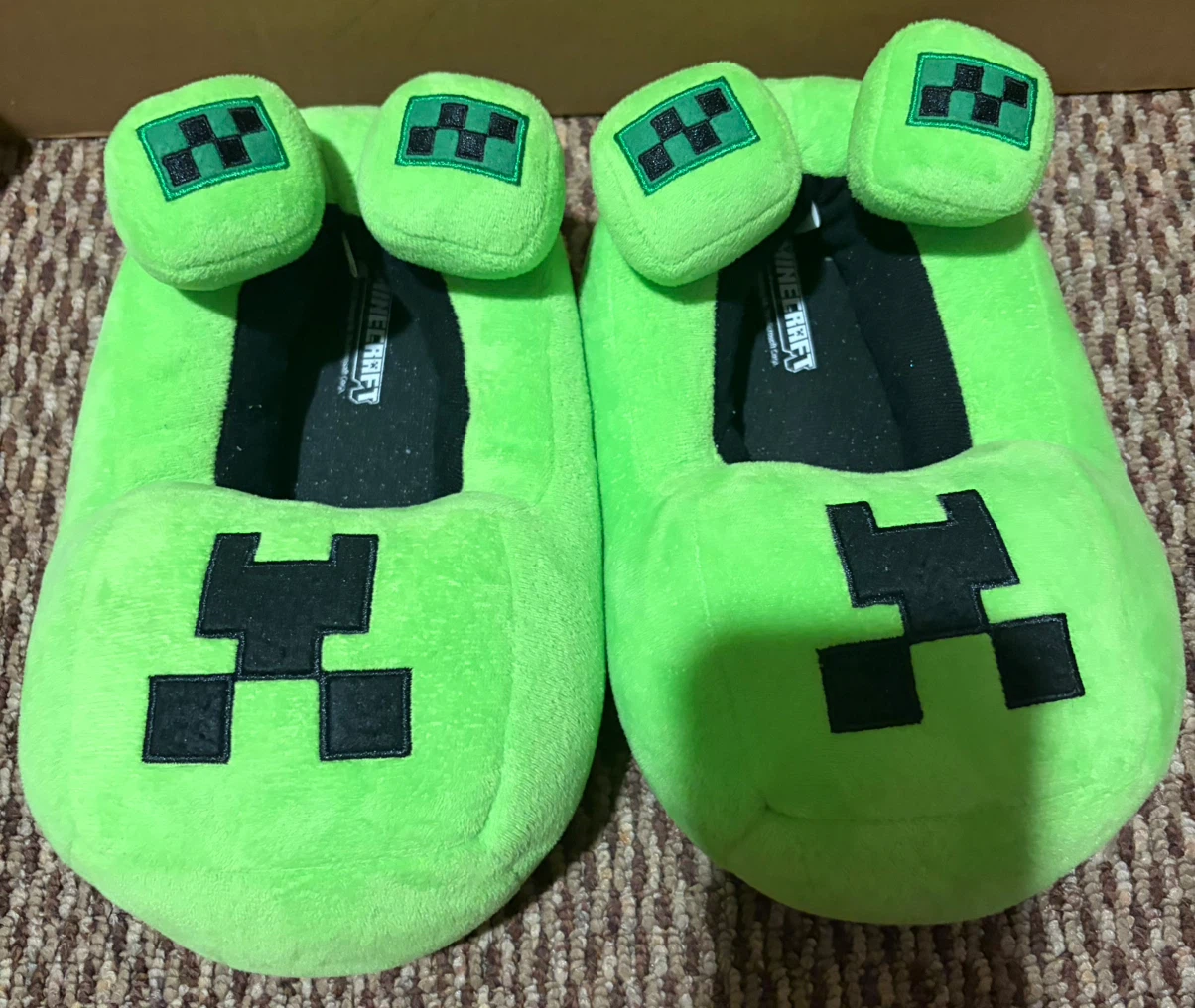 Minecraft Creeper Slippers ~ Size 4/5