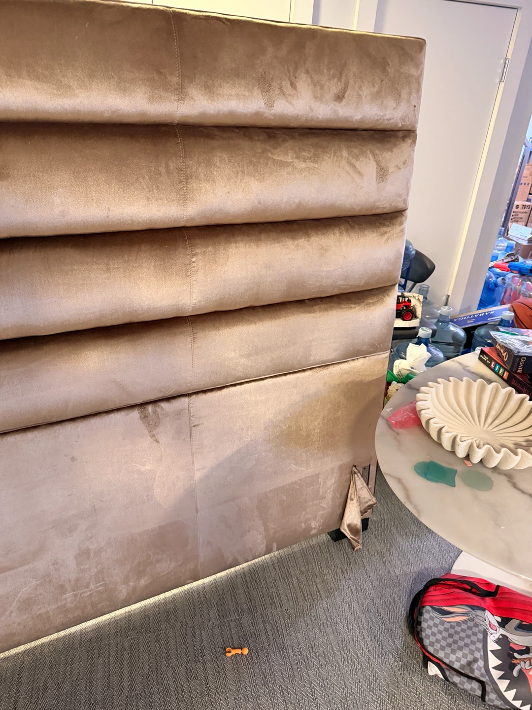 Velvet Upholstered Queen Size Headboard - photo 3
