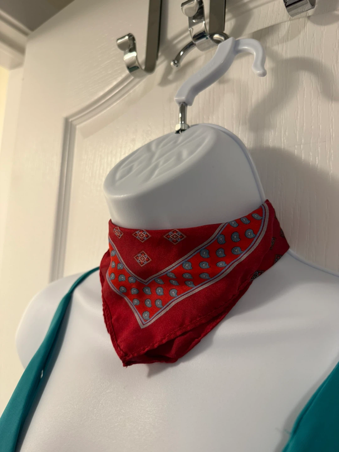 Red Paisley Pattern Neck Scarf - photo 2