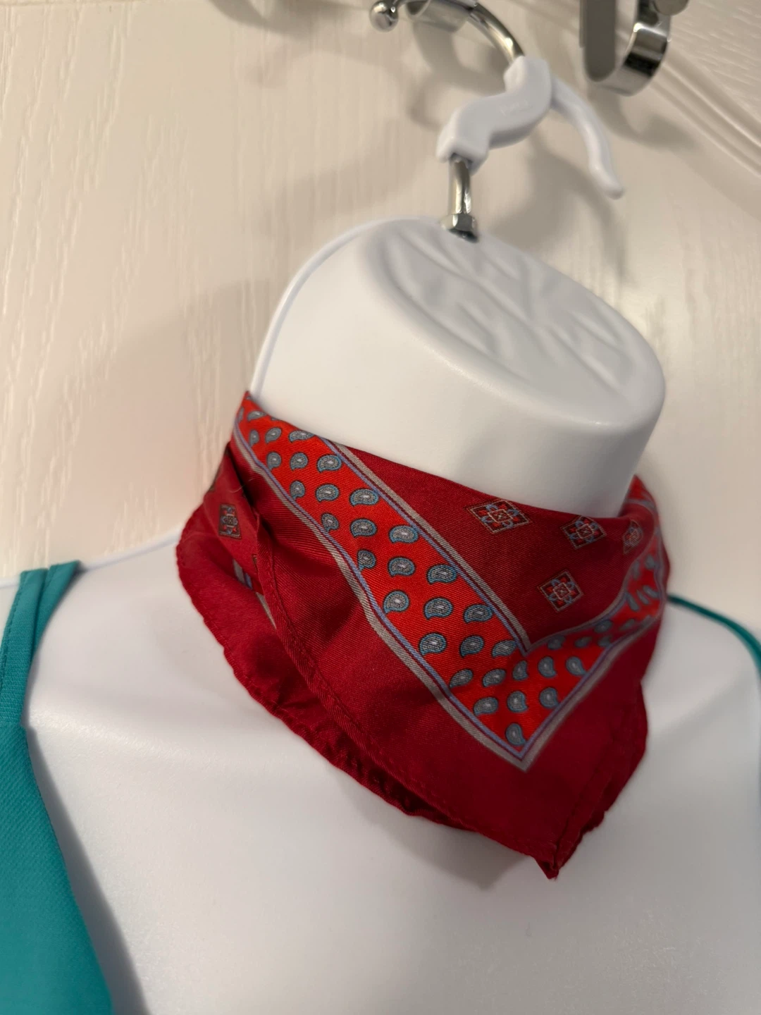 Red Paisley Pattern Neck Scarf - photo 3