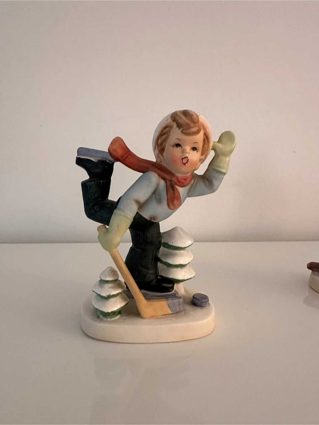 Retro Miyoshi Collection Winter Figurine Set - photo 3