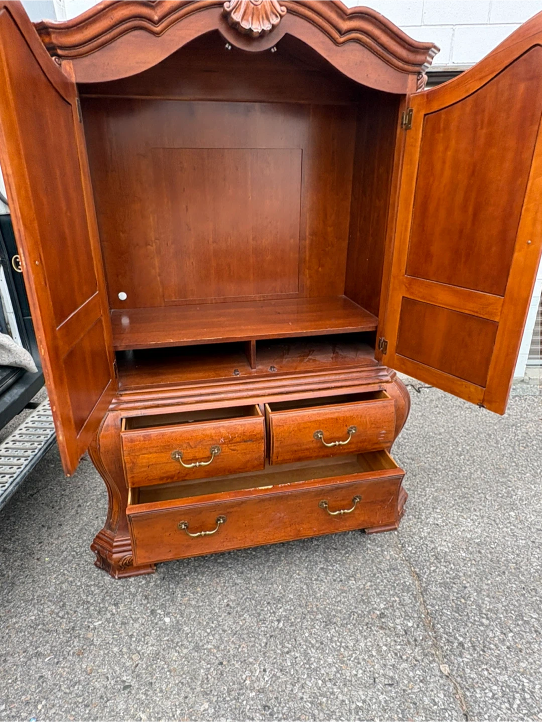 Free delivery used Traditional Solid Wood Armoire with Drawers - photo 4