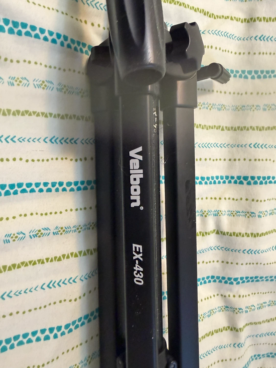 Velbon EX-430 Camera Tripod - photo 2