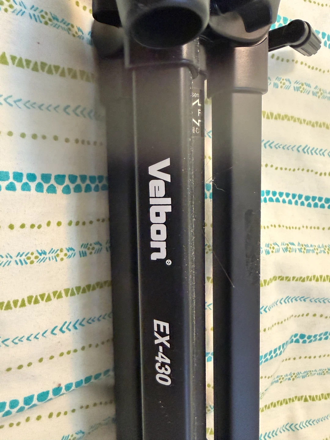 Velbon EX-430 Camera Tripod - photo 4