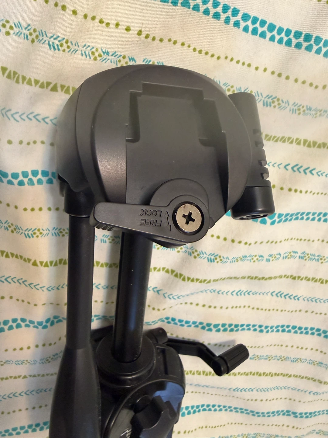 Velbon EX-430 Camera Tripod - photo 5