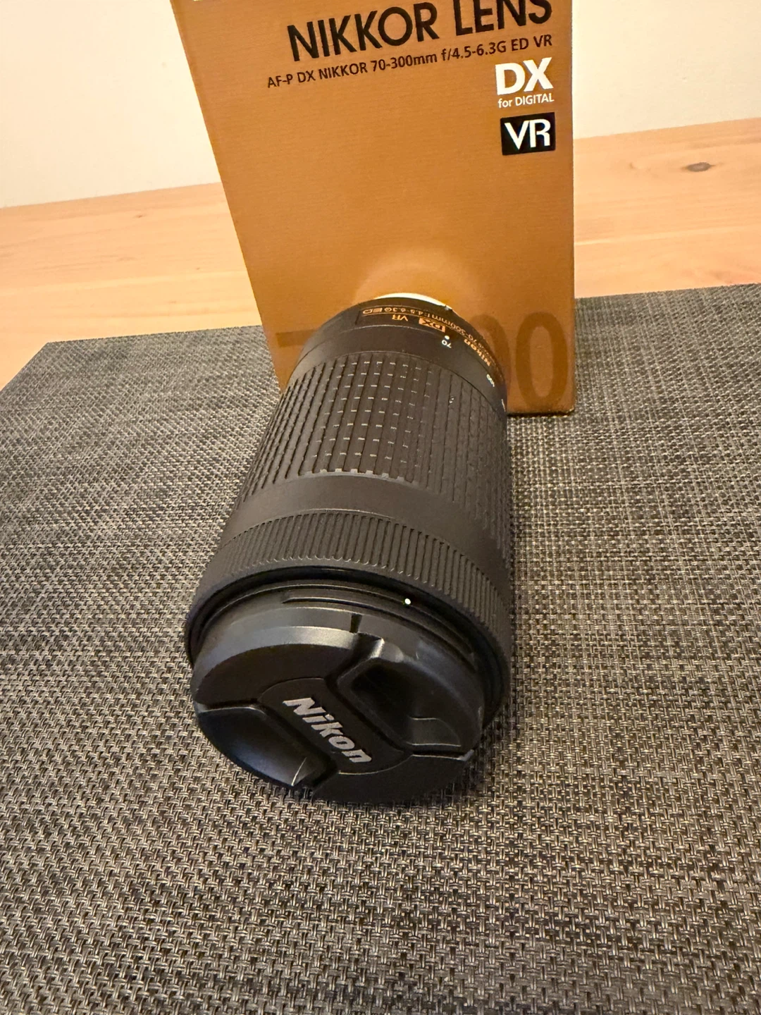 Nikon NIKKOR LENS AF-P DX NIKKOR 70-300mm f/4.5-6.3G ED VR - photo 2