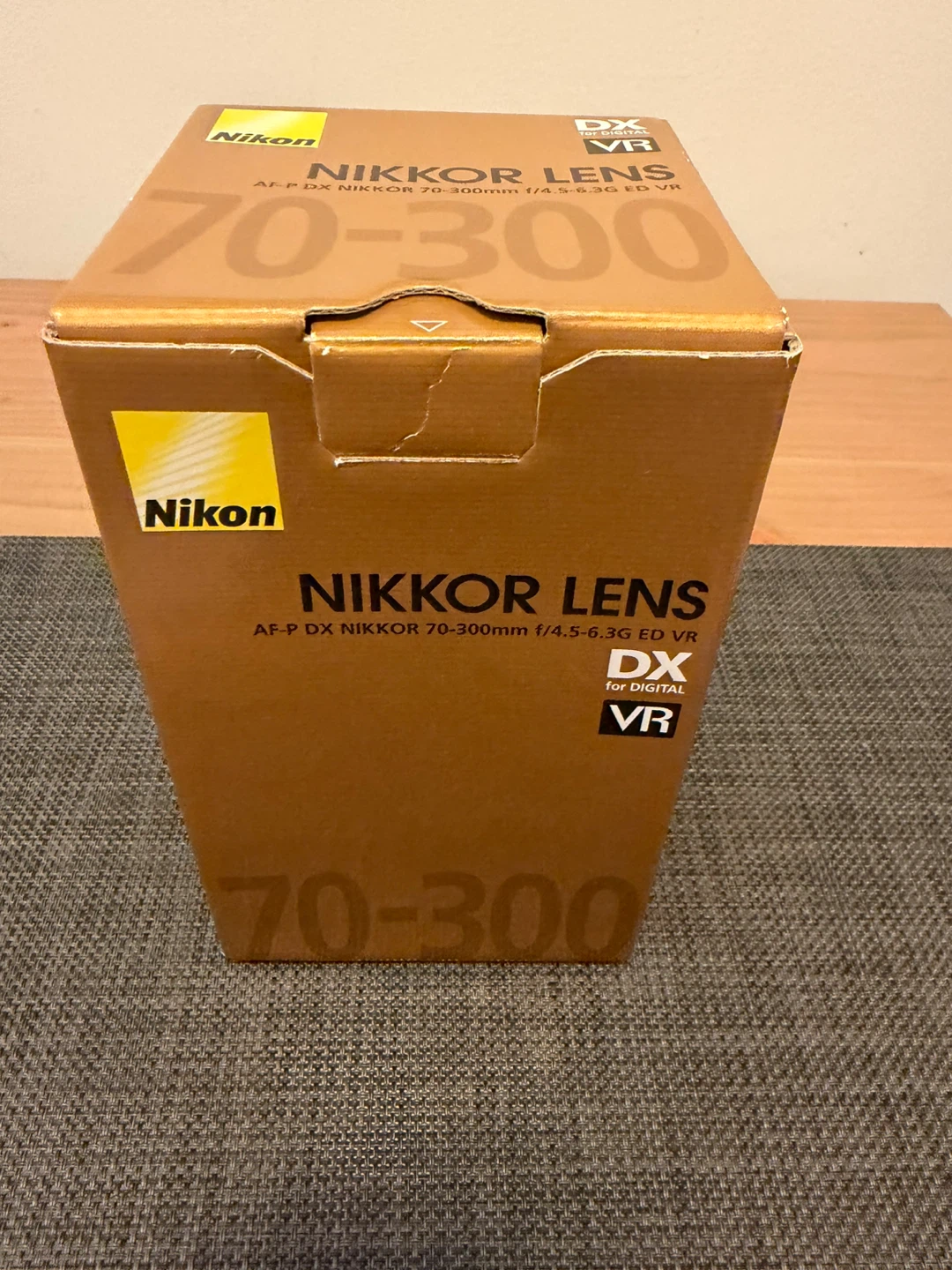 Nikon NIKKOR LENS AF-P DX NIKKOR 70-300mm f/4.5-6.3G ED VR - photo 4